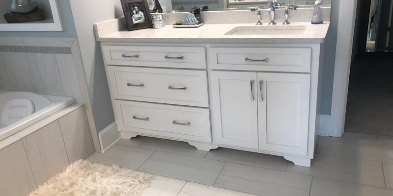 Bathroom Vanity Cabinets in Hickory, North Carolina