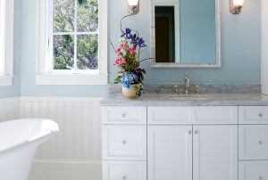 How to Design Effective Bathroom Cabinets