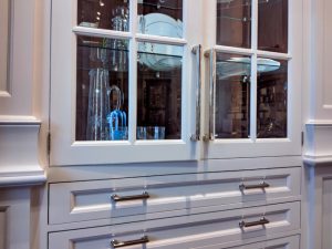 Benefits of Built-in Cabinets